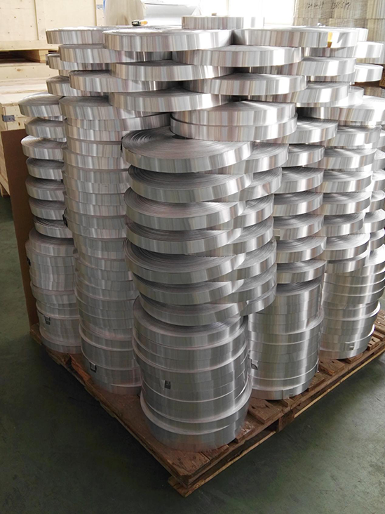 Transparent aluminium sheet for snap slip press on cap